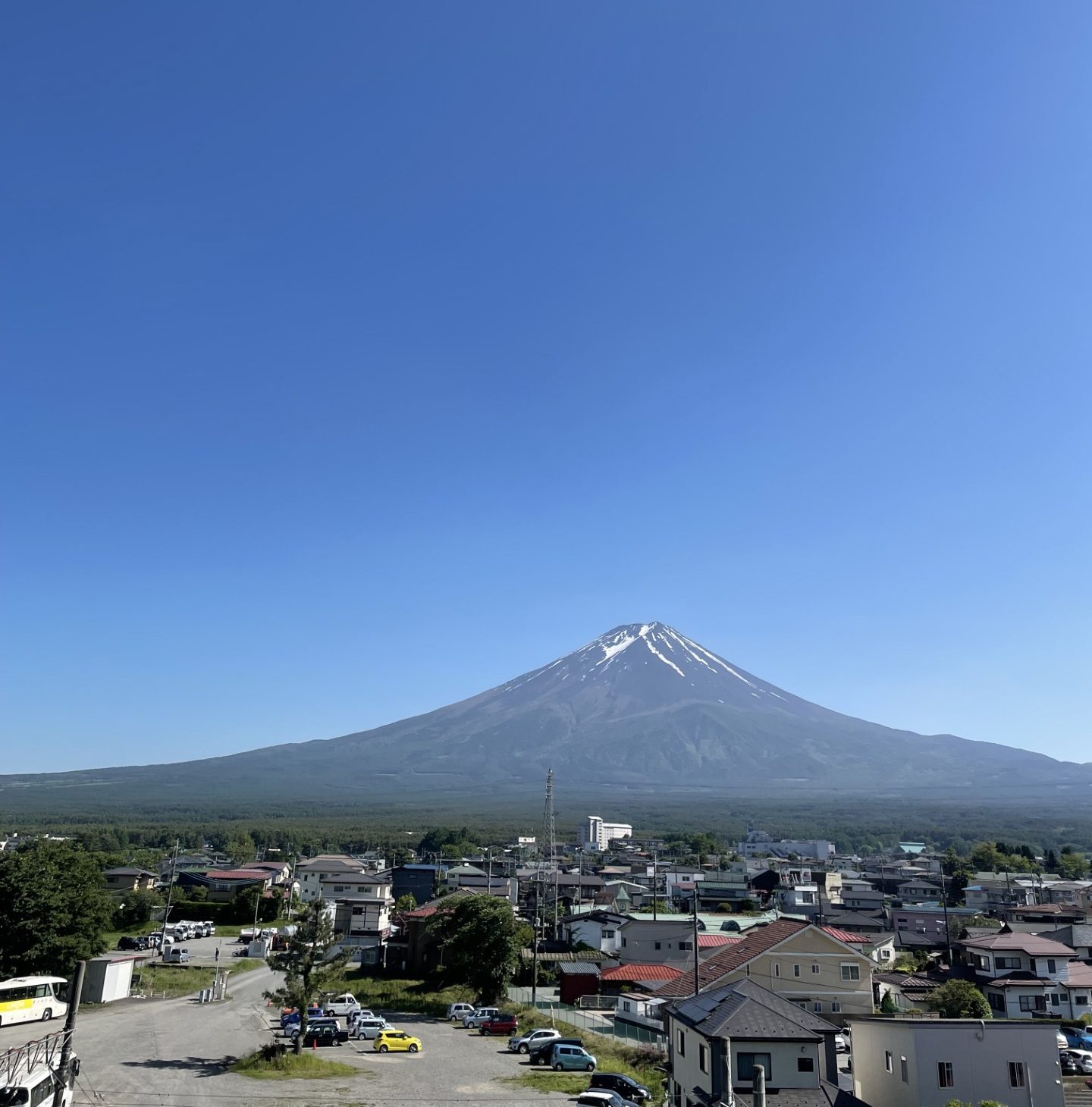 富士山と空を独り占め？ツーリストベース河口湖の屋上が最高すぎた話 🏔☁️