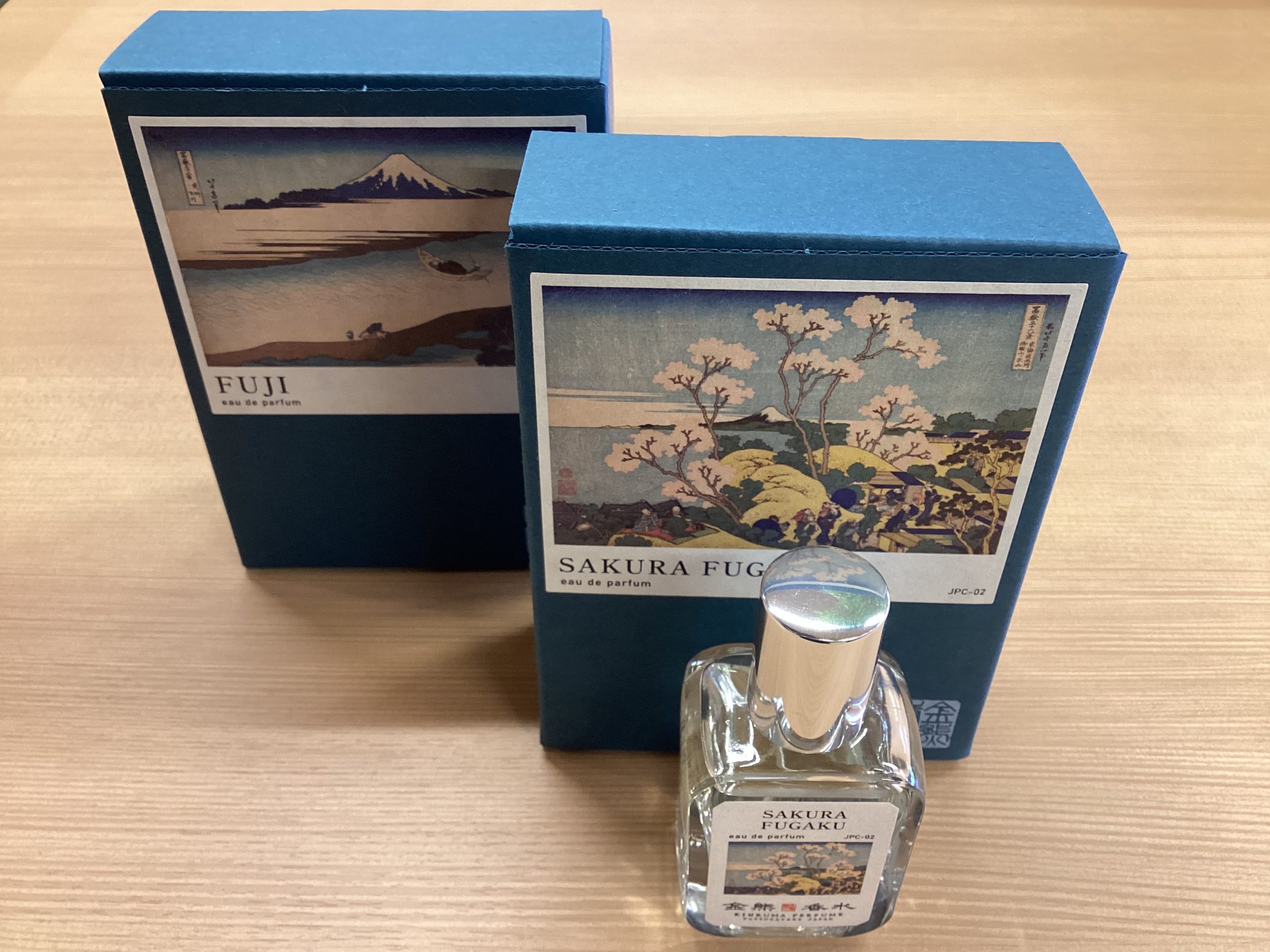 金熊香水 KINKUMA PERFUME